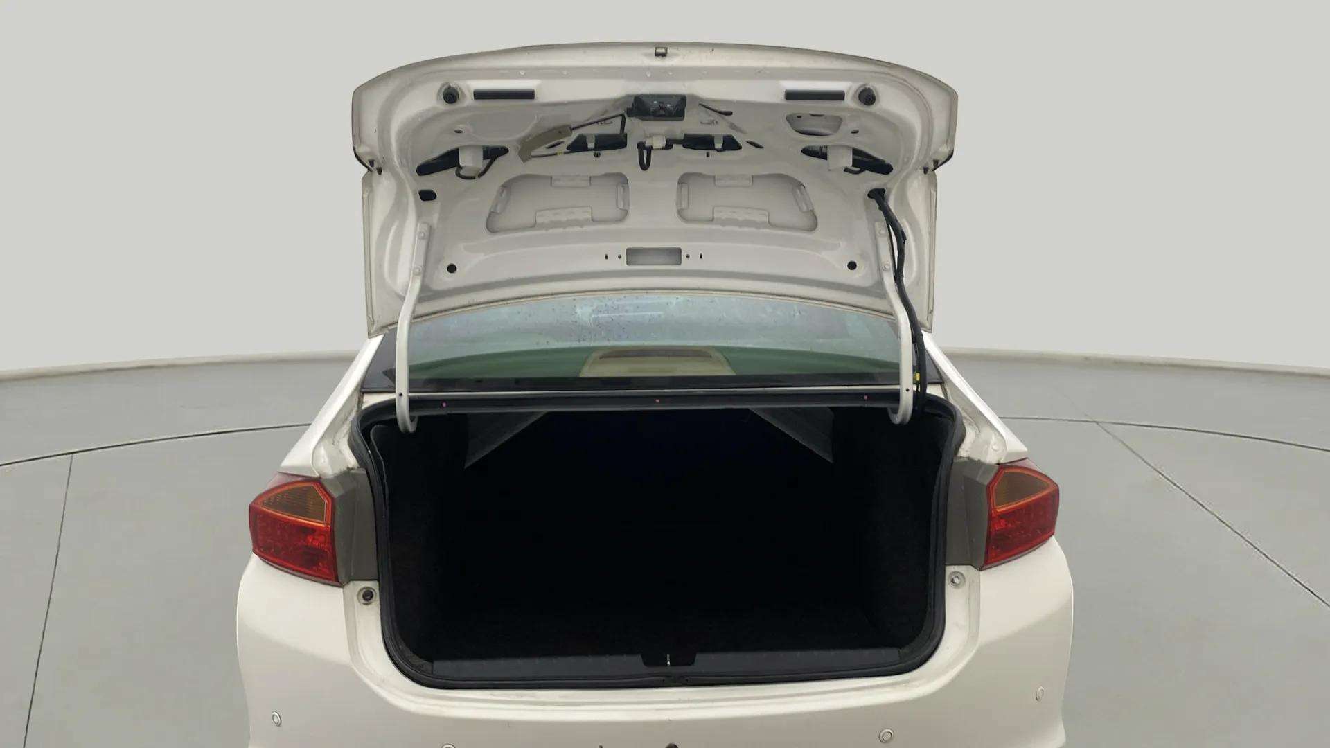 Boot-Open-Top-Half-View-43