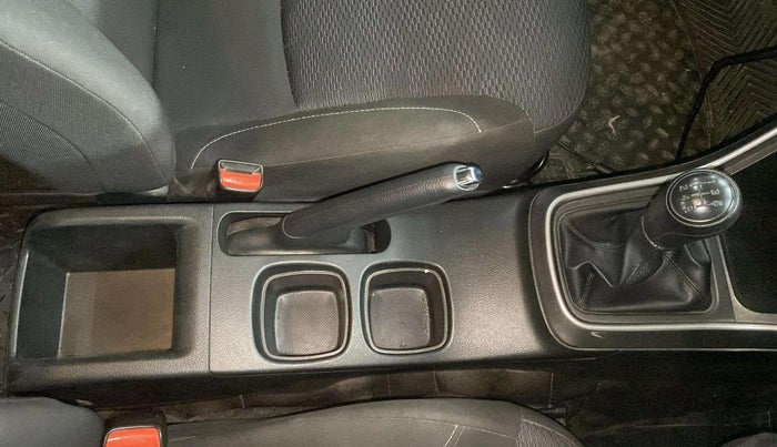 2020 Maruti S Cross SIGMA 1.5, Petrol, Manual, 20,694 km, Gear Lever