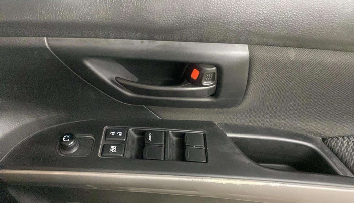 2020 Maruti S Cross SIGMA 1.5, Petrol, Manual, 20,694 km, Driver Side Door Panels Control