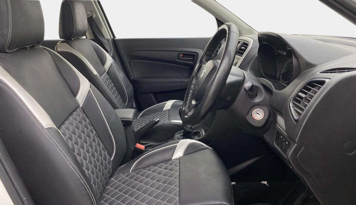 2021 Maruti Vitara Brezza LXI, Petrol, Manual, 19,754 km, Right Side Front Door Cabin