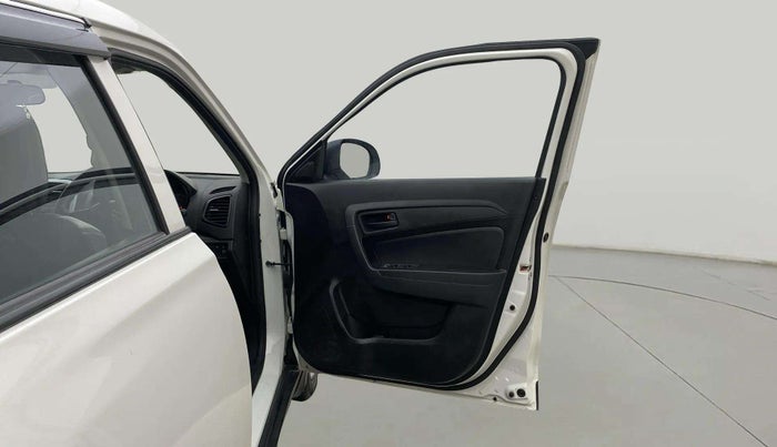2021 Maruti Vitara Brezza LXI, Petrol, Manual, 19,754 km, RHS Front Door