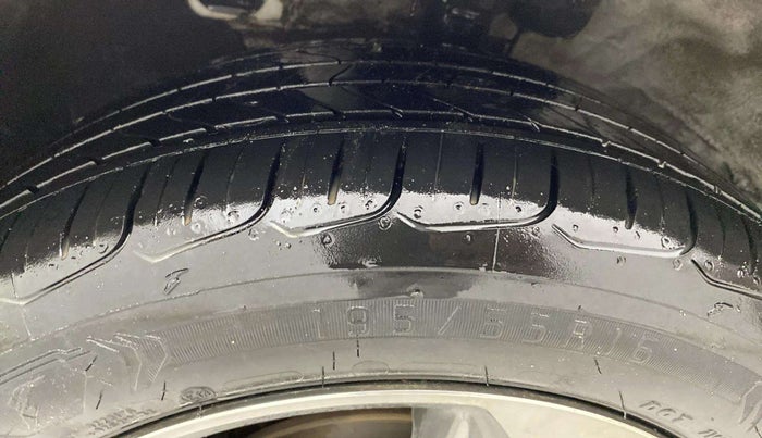 2017 Hyundai Verna 1.6 VTVT SX (O) AT, Petrol, Automatic, 86,948 km, Left Front Tyre Tread