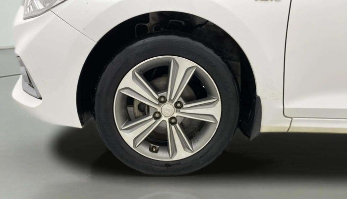 2017 Hyundai Verna 1.6 VTVT SX (O) AT, Petrol, Automatic, 86,948 km, Left Front Wheel