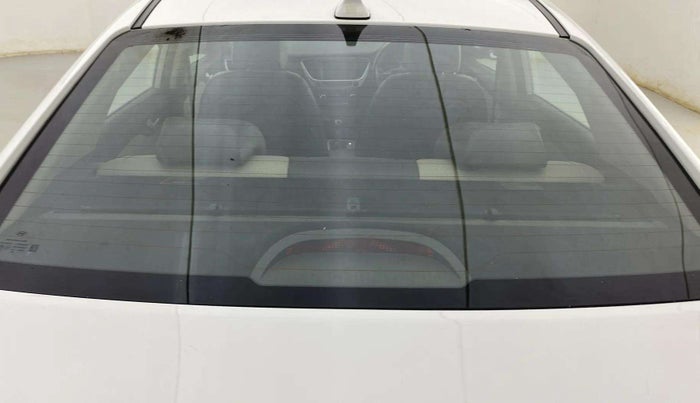 2017 Hyundai Verna 1.6 VTVT SX (O) AT, Petrol, Automatic, 86,948 km, Rear Windshield
