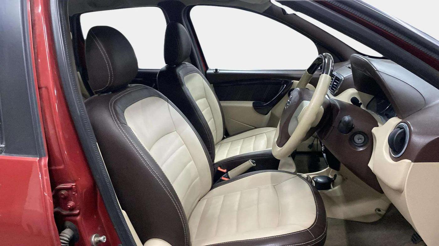 2014 Nissan Terrano XL (P), Petrol, Manual, 17,024 km, Right Side Front Door Cabin