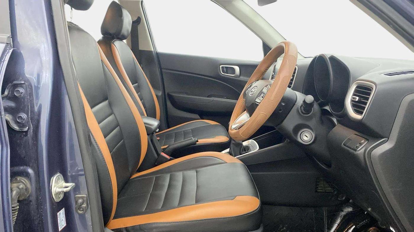2020 Hyundai VENUE SX 1.5 CRDI, Diesel, Manual, 77,054 km, Right Side Front Door Cabin