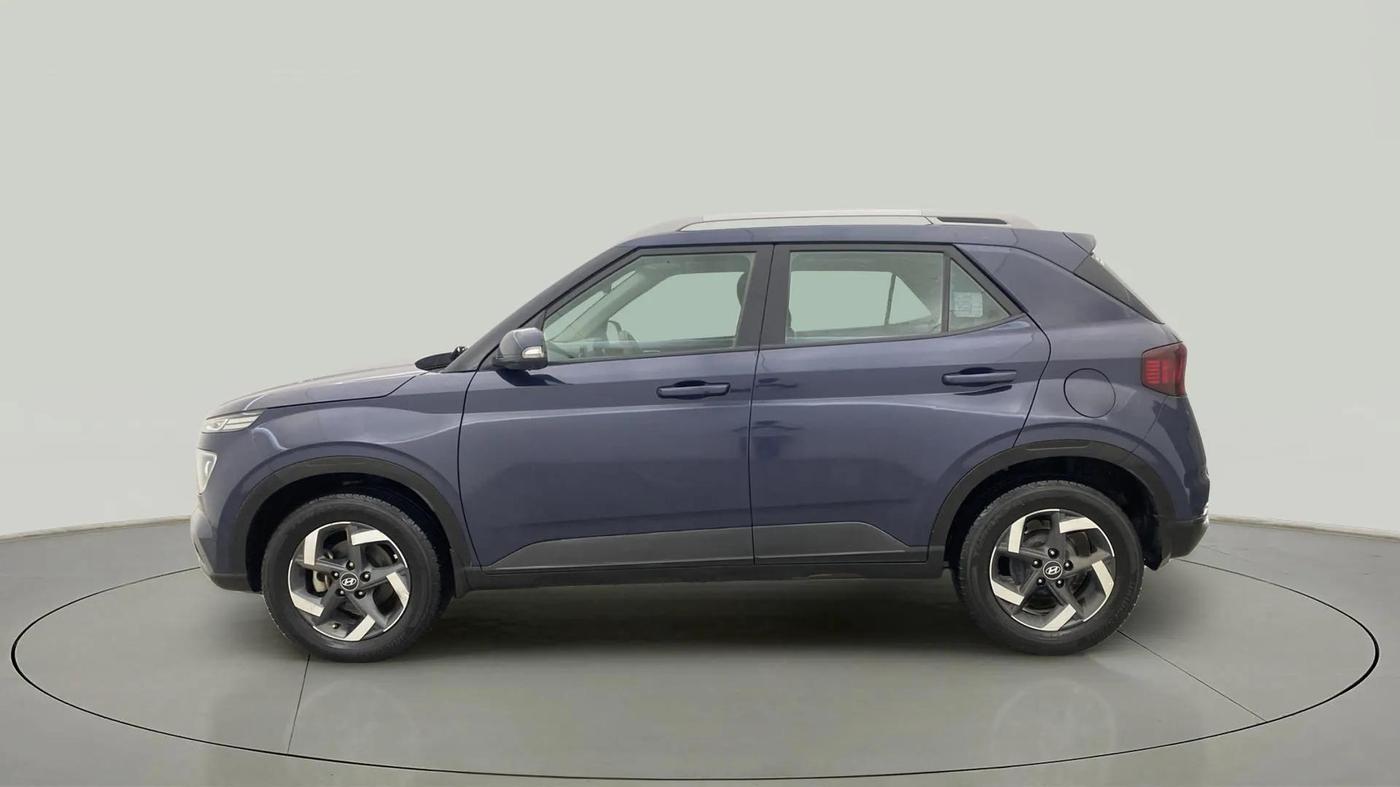 2020 Hyundai VENUE SX 1.5 CRDI, Diesel, Manual, 77,054 km, Left Side