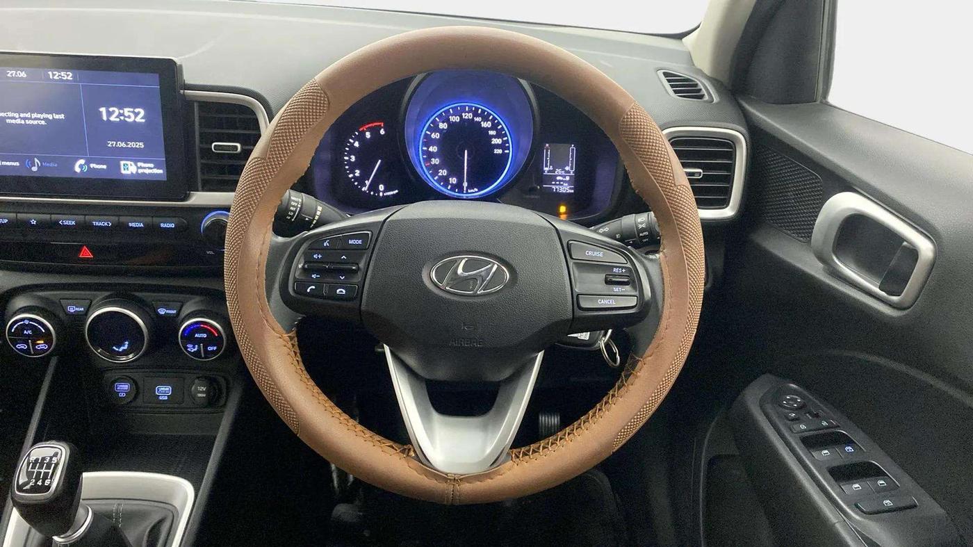 2020 Hyundai VENUE SX 1.5 CRDI, Diesel, Manual, 77,054 km, Steering Wheel Close Up