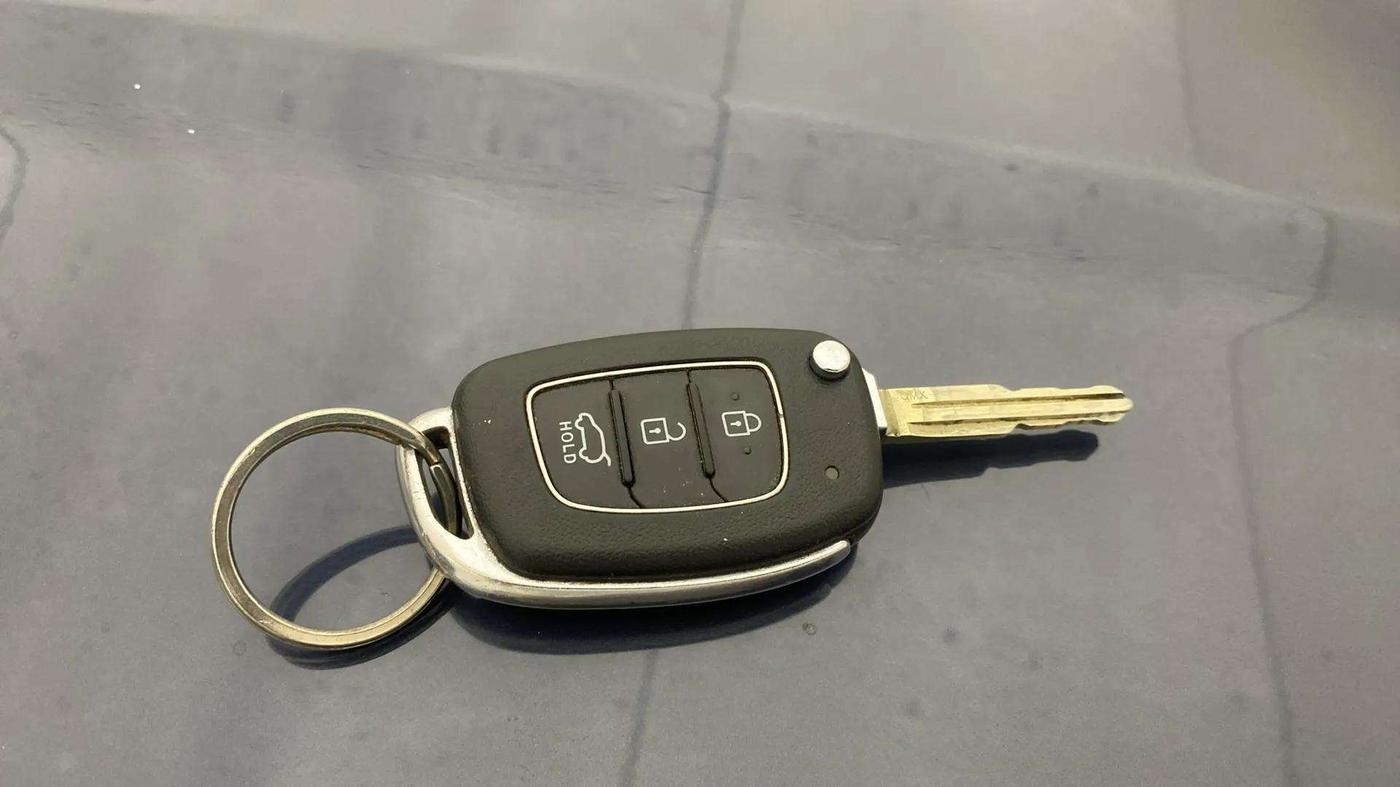 2020 Hyundai VENUE SX 1.5 CRDI, Diesel, Manual, 77,054 km, Key Close Up