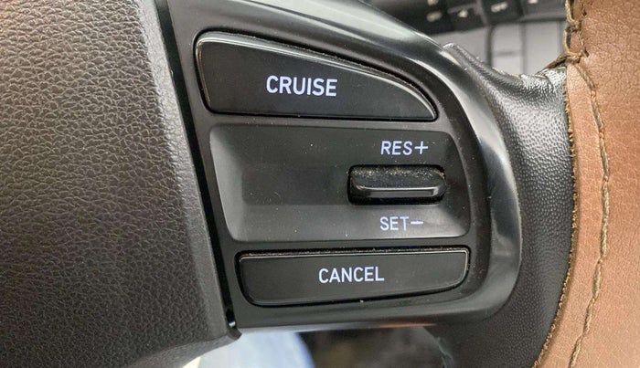 2020 Hyundai VENUE SX 1.5 CRDI, Diesel, Manual, 77,284 km, Adaptive Cruise Control
