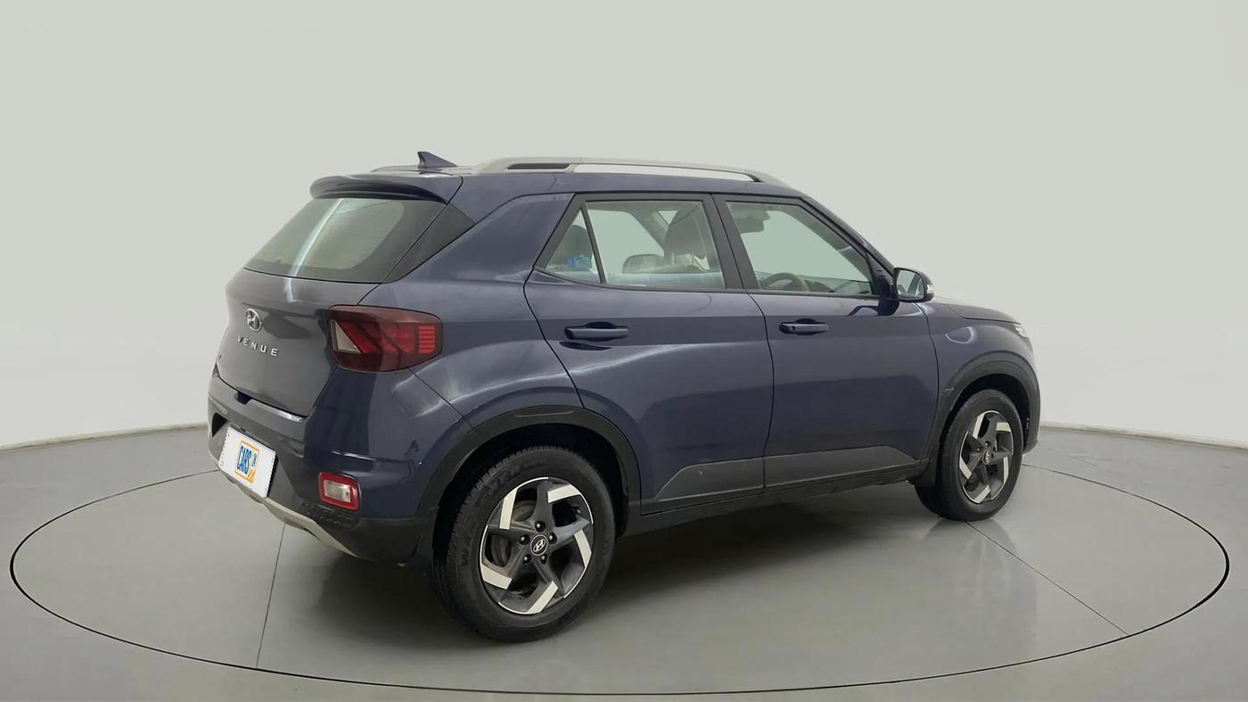 2020 Hyundai VENUE SX 1.5 CRDI, Diesel, Manual, 77,054 km, Right Back Diagonal