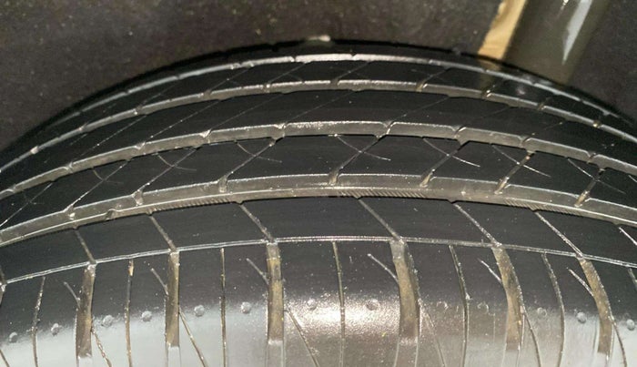 2020 Maruti Vitara Brezza ZXI PLUS, Petrol, Manual, 1,18,409 km, Left Rear Tyre Tread