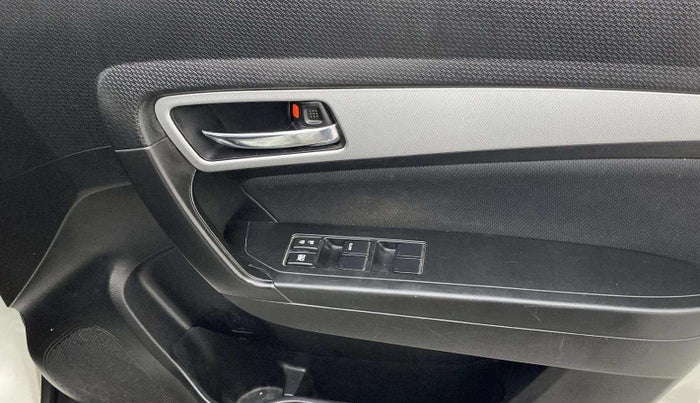 2020 Maruti Vitara Brezza ZXI PLUS, Petrol, Manual, 1,18,409 km, Driver Side Door Panels Control