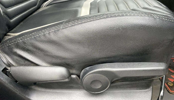 2020 Maruti Vitara Brezza ZXI PLUS, Petrol, Manual, 1,18,409 km, Driver Side Adjustment Panel