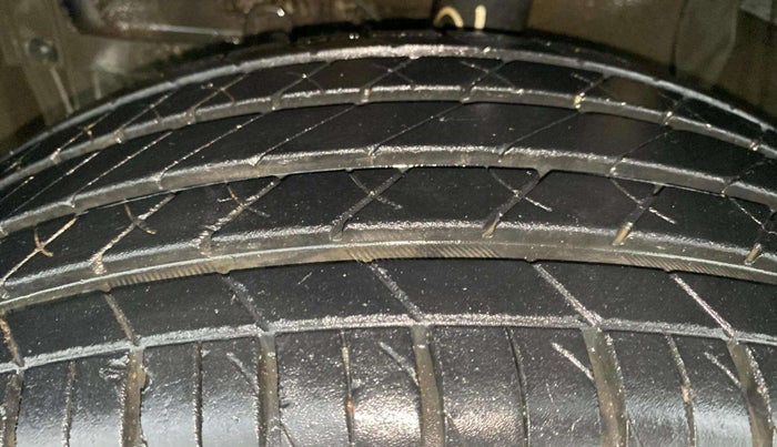 2020 Maruti Vitara Brezza ZXI PLUS, Petrol, Manual, 1,18,409 km, Left Front Tyre Tread
