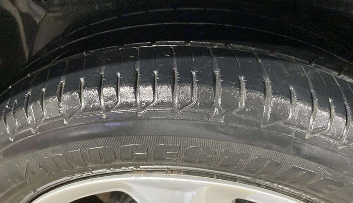 2017 Hyundai Elite i20 ASTA 1.2, Petrol, Manual, 43,512 km, Left Front Tyre Tread