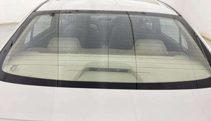 2018 Maruti Ciaz DELTA 1.5 SHVS MT PETROL, Petrol, Manual, 38,656 km, Rear Windshield