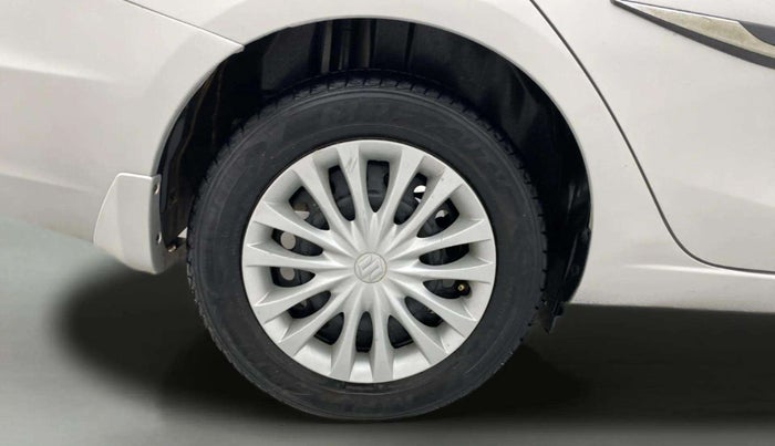 2018 Maruti Ciaz DELTA 1.5 SHVS MT PETROL, Petrol, Manual, 38,656 km, Right Rear Wheel