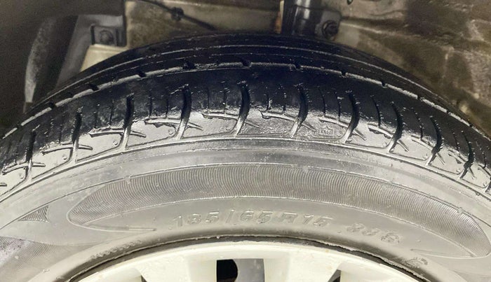 2018 Maruti Ciaz DELTA 1.5 SHVS MT PETROL, Petrol, Manual, 38,656 km, Left Front Tyre Tread