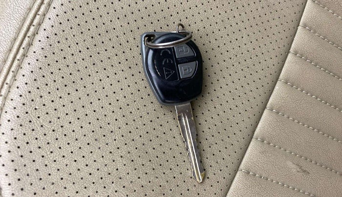 2018 Maruti Ciaz DELTA 1.5 SHVS MT PETROL, Petrol, Manual, 38,656 km, Key Close Up