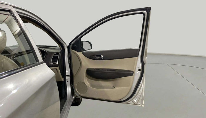 2013 Hyundai i20 MAGNA 1.2, Petrol, Manual, 34,311 km, RHS Front Door