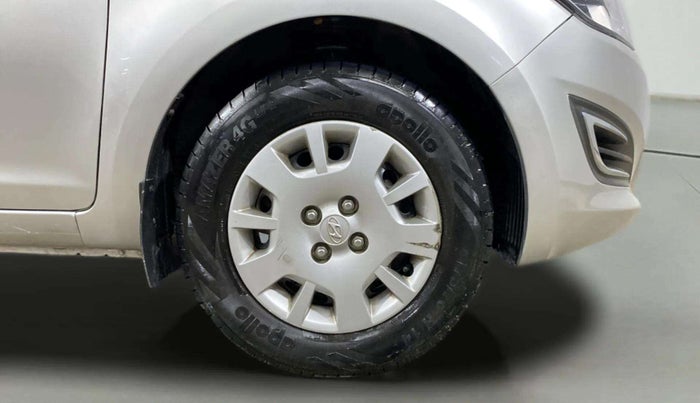2013 Hyundai i20 MAGNA 1.2, Petrol, Manual, 34,311 km, Right Front Wheel