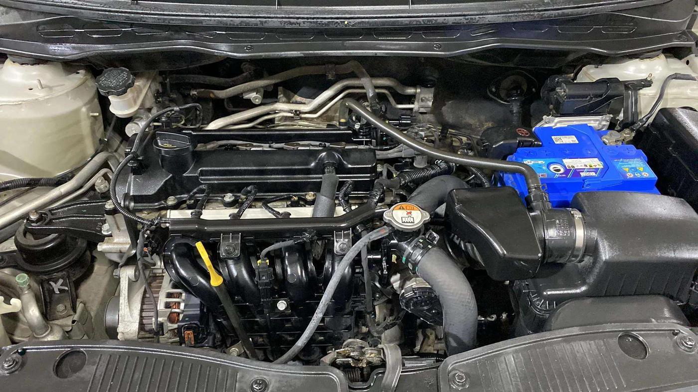 2013 Hyundai i20 MAGNA 1.2, Petrol, Manual, 34,311 km, Engine View