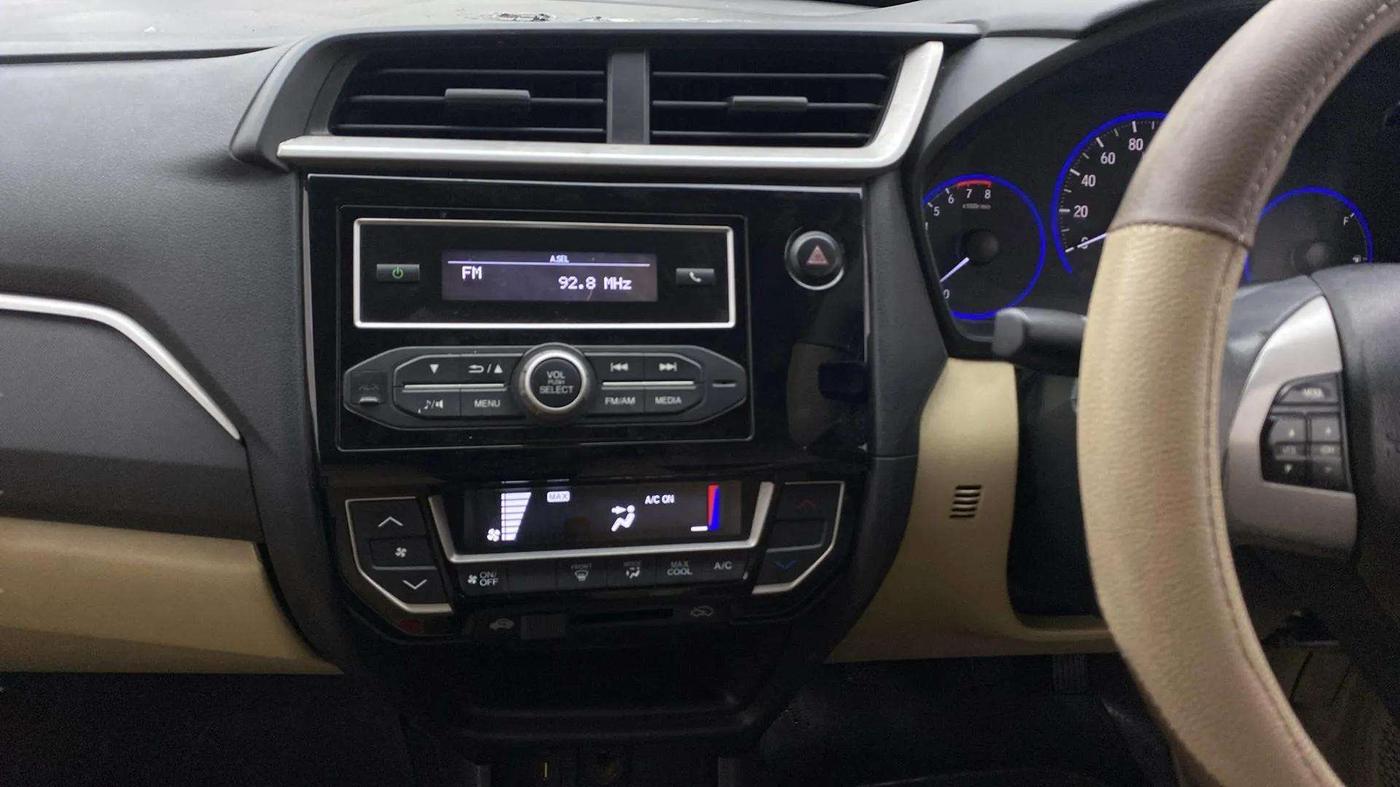 2017 Honda Amaze 1.2L I-VTEC S, Petrol, Manual, 32,058 km, Air Conditioner