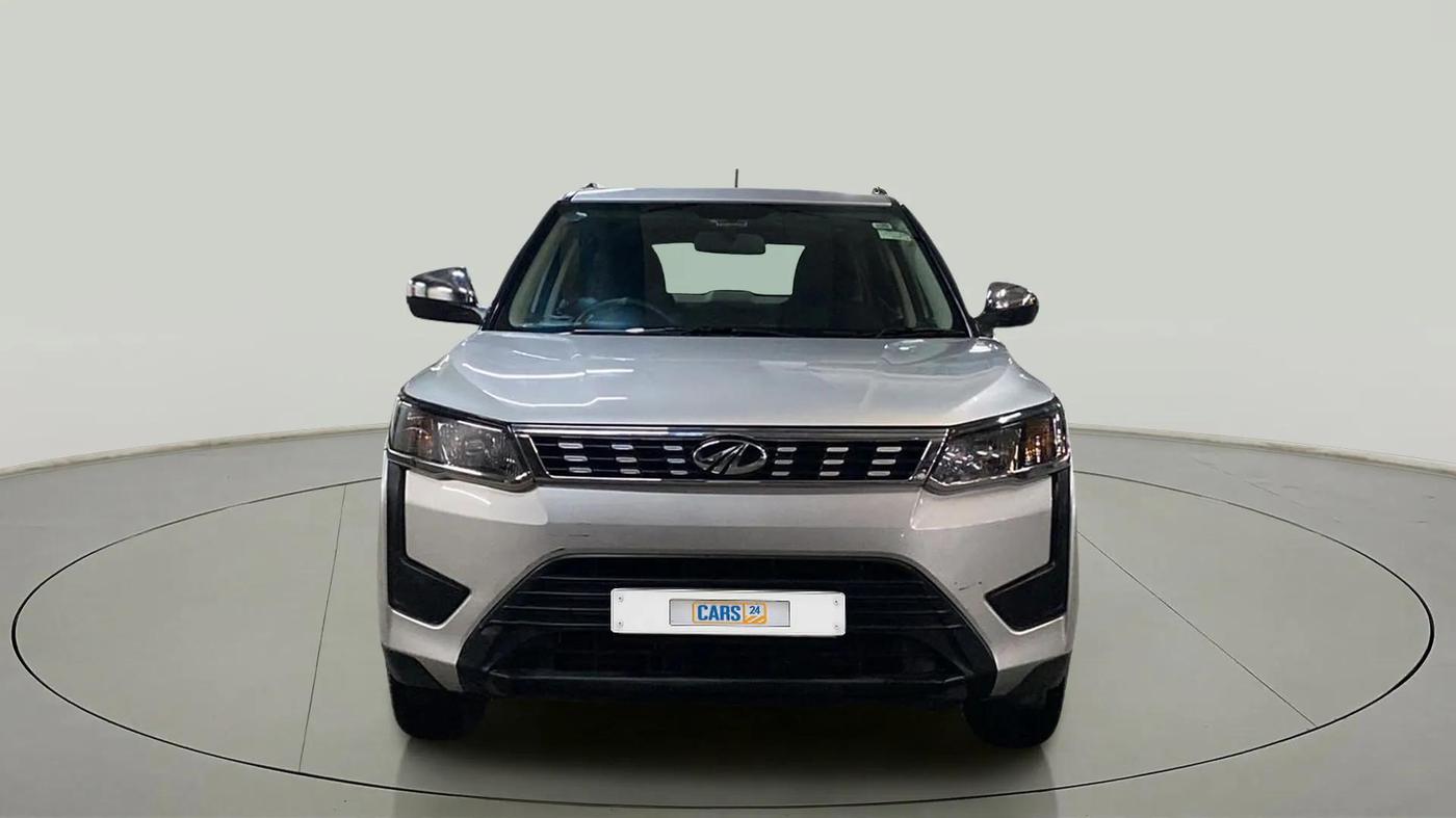 2021 Mahindra XUV300 W6 1.2 PETROL, Petrol, Manual, 22,955 km, Front