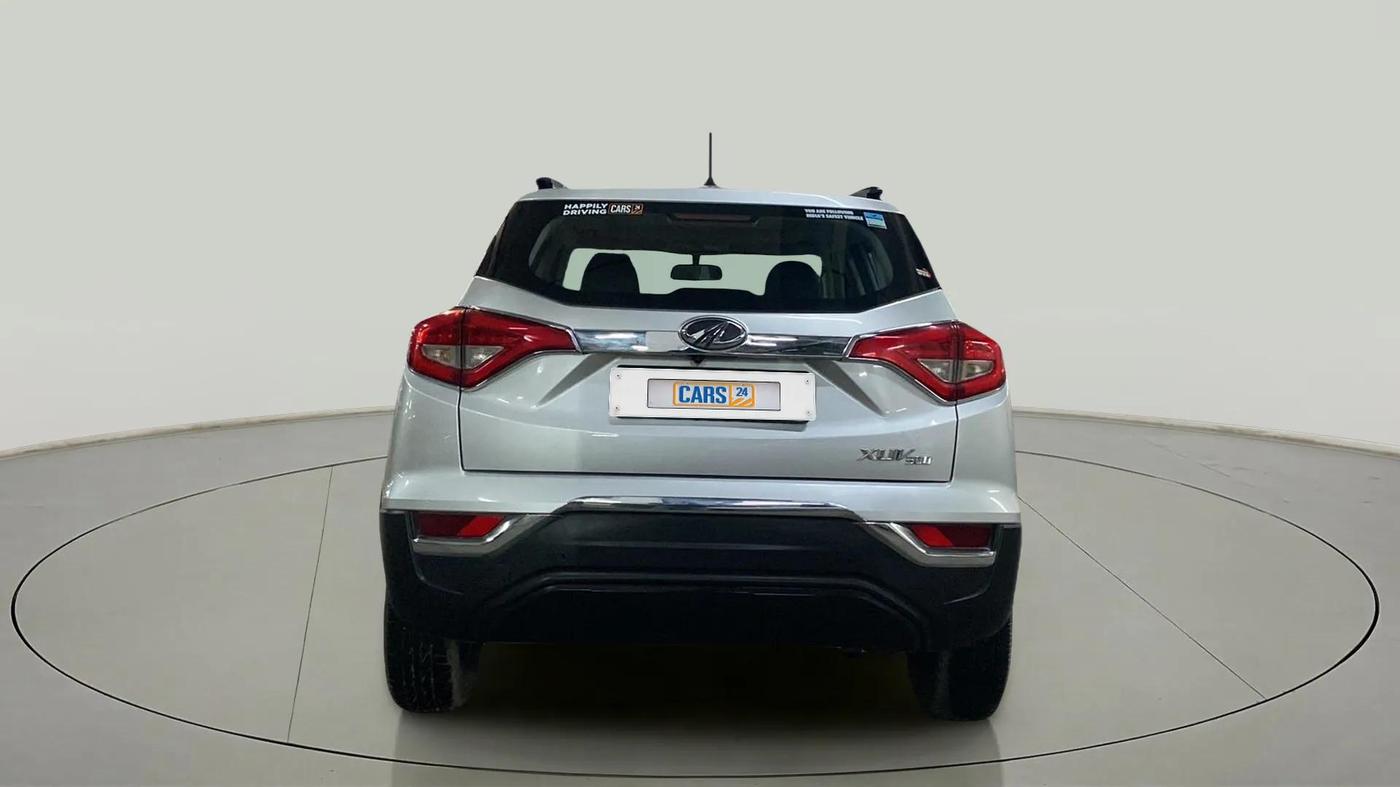 2021 Mahindra XUV300 W6 1.2 PETROL, Petrol, Manual, 22,955 km, Back/Rear