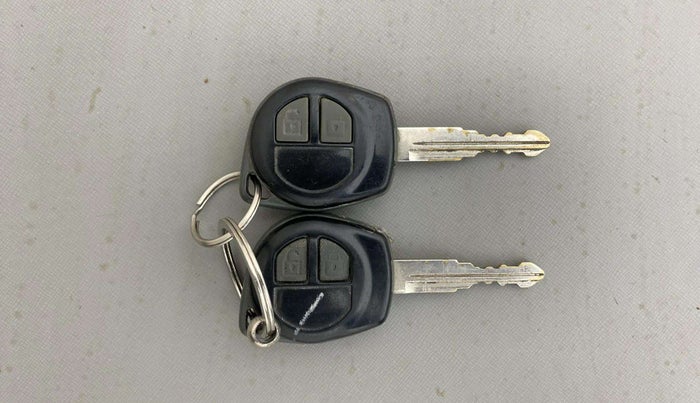2014 Maruti Swift Dzire ZXI, Petrol, Manual, 42,963 km, Key Close Up