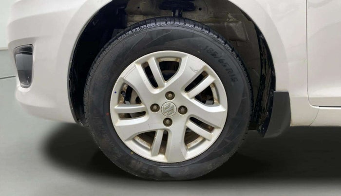 2014 Maruti Swift Dzire ZXI, Petrol, Manual, 42,963 km, Left Front Wheel