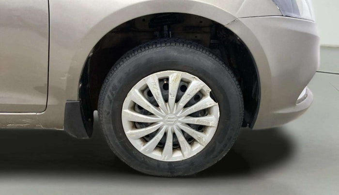 2016 Maruti Swift Dzire VXI, Petrol, Manual, 51,488 km, Right Front Wheel