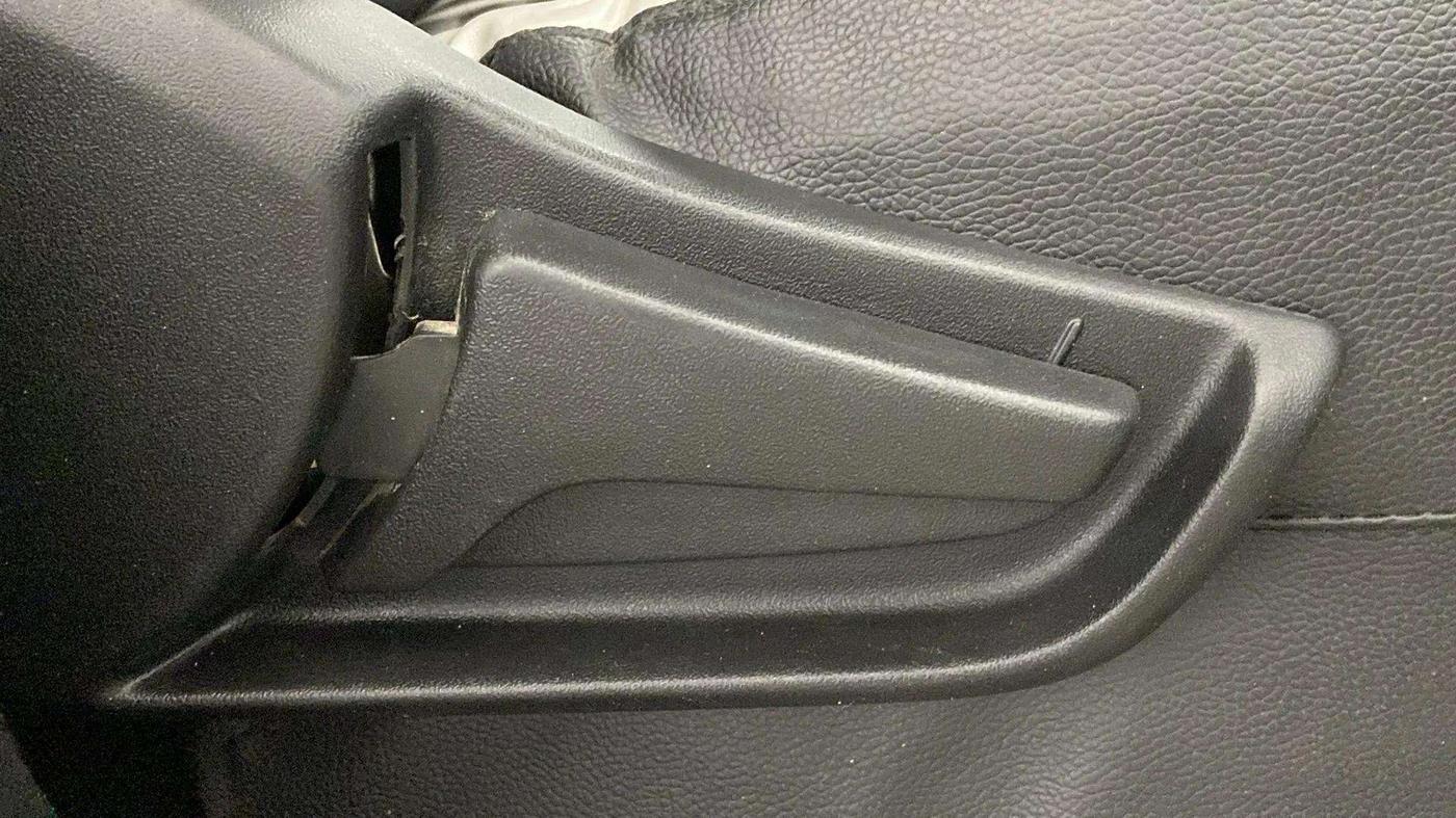 2019 Maruti S PRESSO VXI+, Petrol, Manual, 35,356 km, Driver Side Adjustment Panel