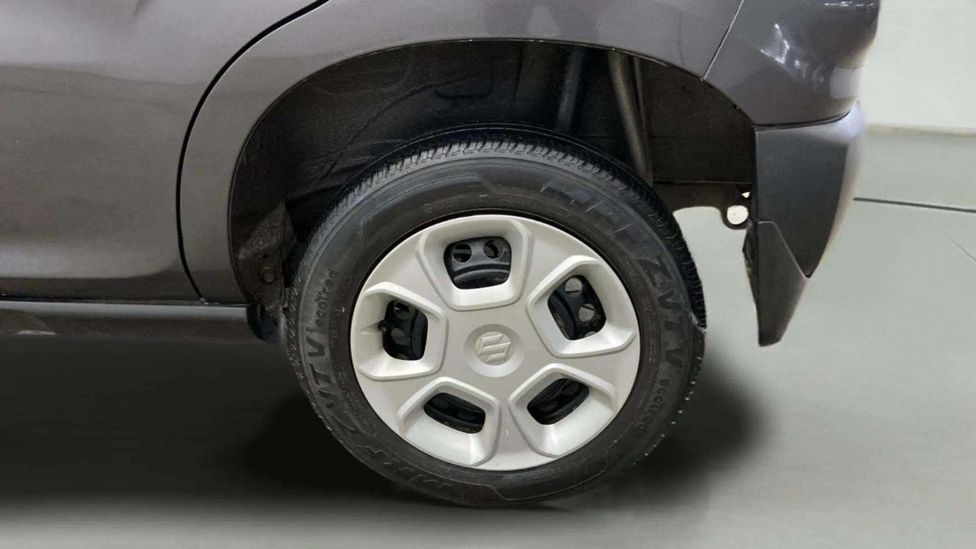 2019 Maruti S PRESSO VXI+, Petrol, Manual, 35,356 km, Left Rear Wheel