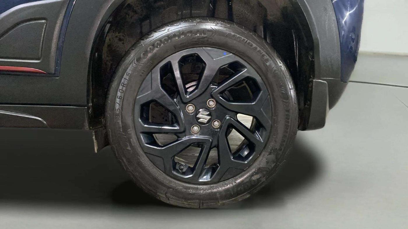 2024 Maruti FRONX DELTA PLUS 1.2MT, Petrol, Manual, 1,676 km, Left Rear Wheel
