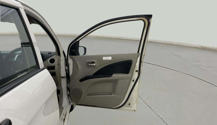 2014 Maruti Celerio VXI AMT, Petrol, Automatic, 51,686 km, RHS Front Door