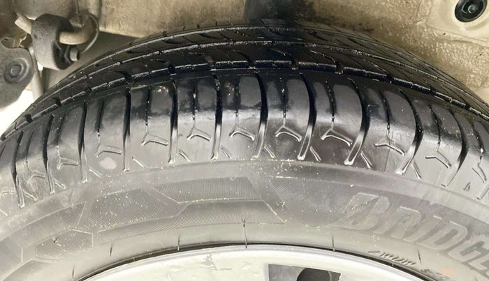 2014 Maruti Celerio VXI AMT, Petrol, Automatic, 51,686 km, Right Rear Tyre Tread