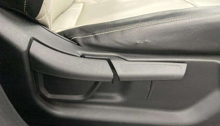 2021 Hyundai Creta E 1.5 PETROL, Petrol, Manual, 42,973 km, Driver Side Adjustment Panel