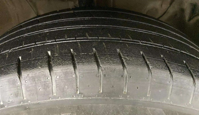 2021 Hyundai Creta E 1.5 PETROL, Petrol, Manual, 42,973 km, Right Front Tyre Tread