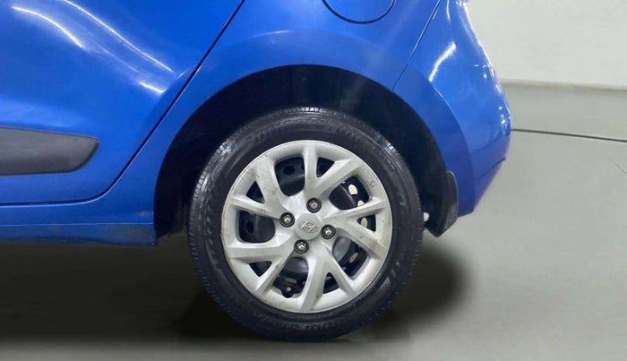 2017 Hyundai Grand i10 SPORTZ (O) 1.2 KAPPA VTVT, Petrol, Manual, 33,261 km, Left Rear Wheel