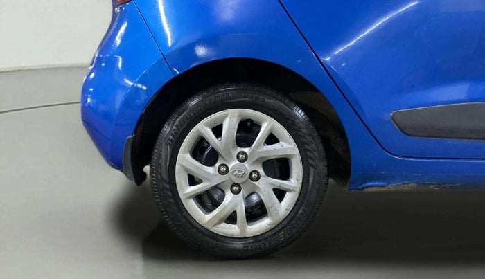 2017 Hyundai Grand i10 SPORTZ (O) 1.2 KAPPA VTVT, Petrol, Manual, 33,261 km, Right Rear Wheel