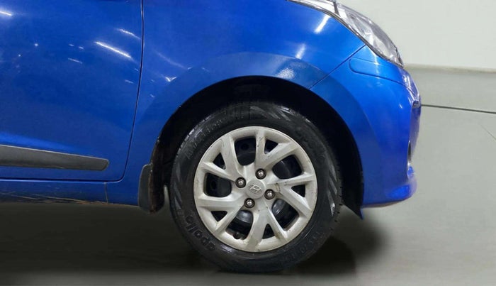 2017 Hyundai Grand i10 SPORTZ (O) 1.2 KAPPA VTVT, Petrol, Manual, 33,261 km, Right Front Wheel
