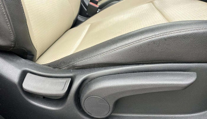 2018 Hyundai Verna 1.6 VTVT SX, Petrol, Manual, 71,047 km, Driver Side Adjustment Panel
