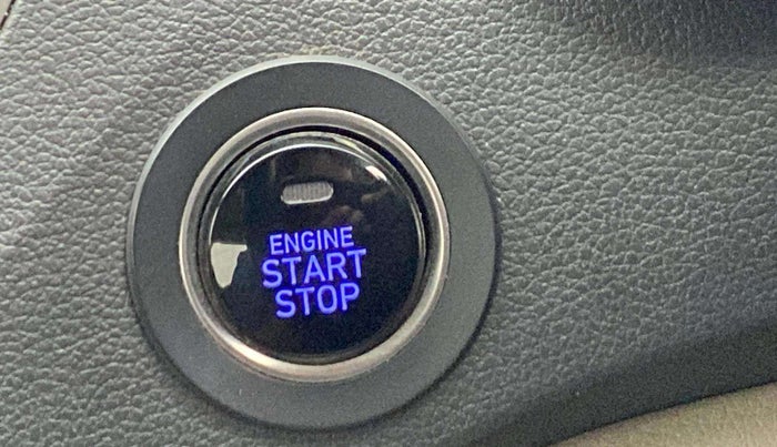 2018 Hyundai Verna 1.6 VTVT SX, Petrol, Manual, 71,047 km, Keyless Start/ Stop Button