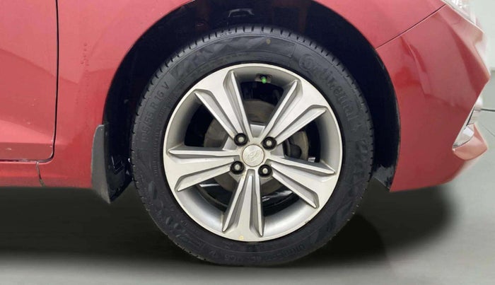 2018 Hyundai Verna 1.6 VTVT SX, Petrol, Manual, 71,047 km, Right Front Wheel