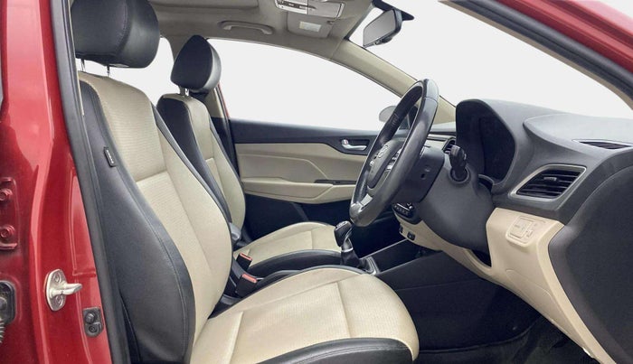 2018 Hyundai Verna 1.6 VTVT SX, Petrol, Manual, 71,047 km, Right Side Front Door Cabin