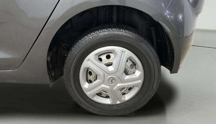 2020 Tata ALTROZ XM PETROL, Petrol, Manual, 41,950 km, Left Rear Wheel