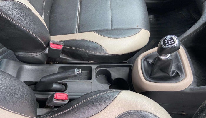 2019 Hyundai Grand i10 SPORTZ 1.2 KAPPA VTVT, Petrol, Manual, 35,290 km, Gear Lever