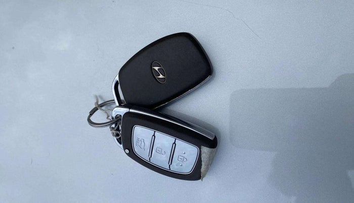 2018 Hyundai Elite i20 ASTA 1.2 (O), Petrol, Manual, 53,407 km, Key Close Up